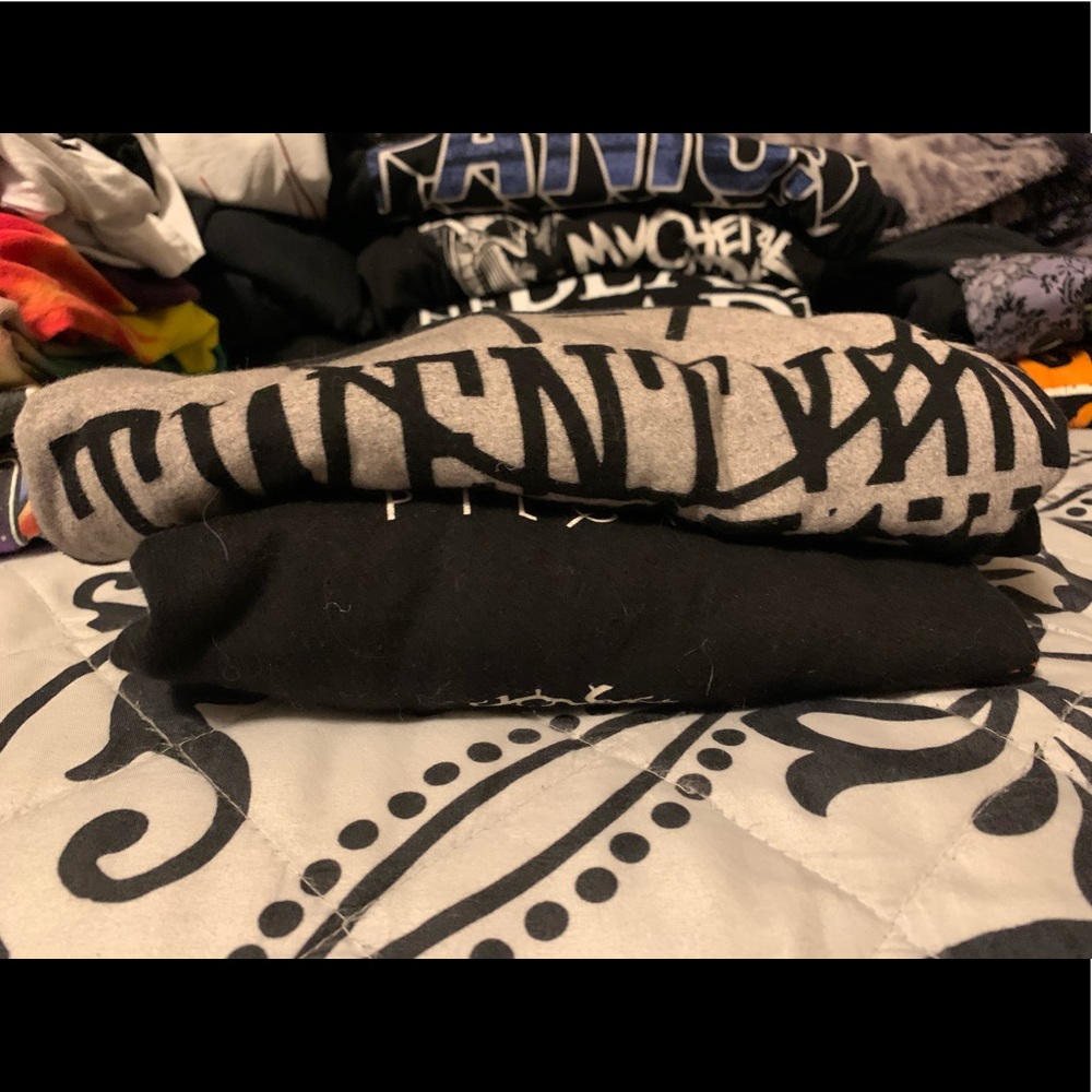 Twenty One Pilots shirts